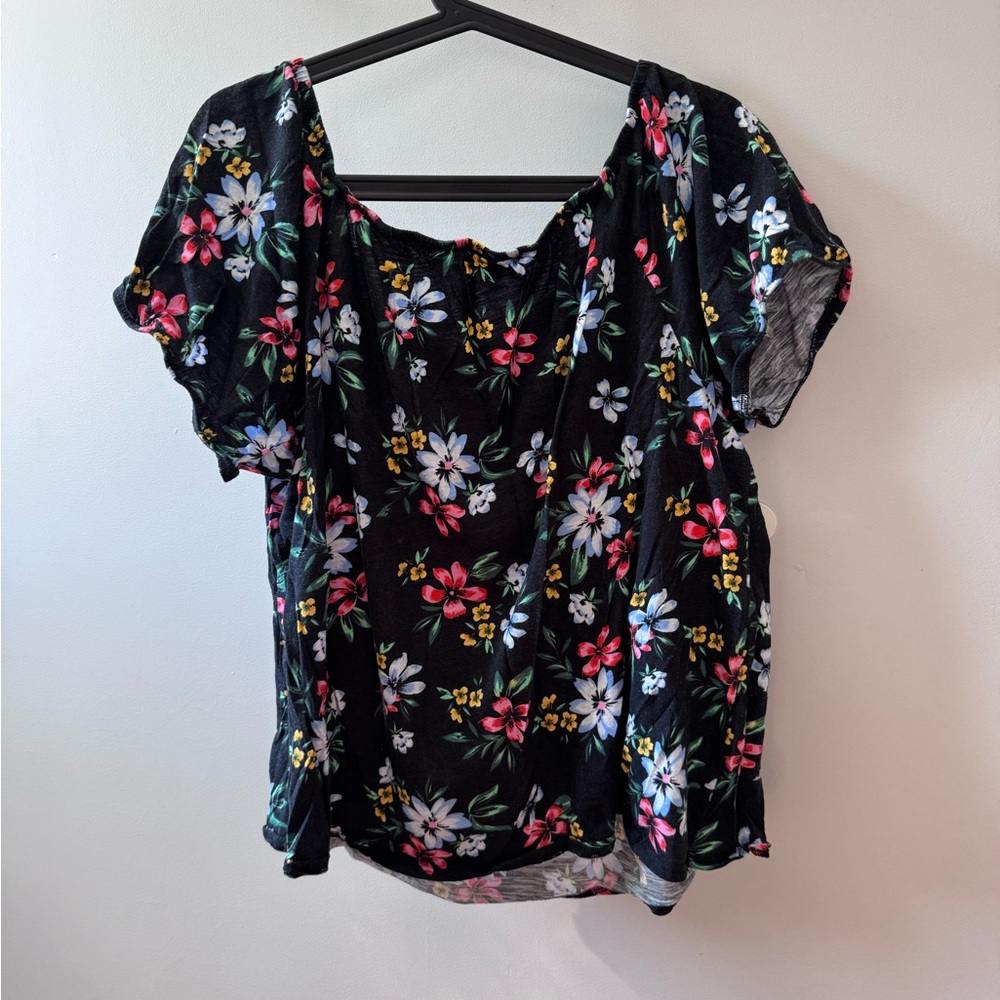 Floral crop with elastic sleeves